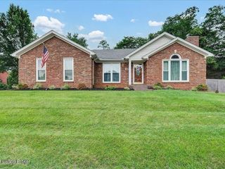 Foreclosed Home - 4116 HURSTBOURNE WOODS DR, 40299