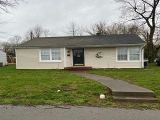Foreclosed Home - 541 E OFFICE ST, 40330