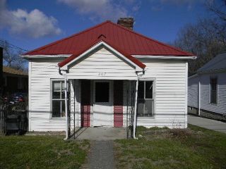 Foreclosed Home - 307 E WOODFORD ST, 40342