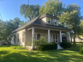 Foreclosed Home - 1009 HIGH ST, 40361