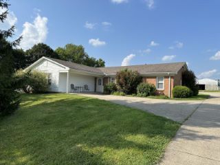 Foreclosed Home - 3089 STAMPING GROUND RD, 40379