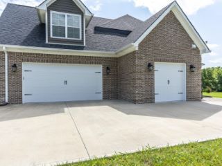 Foreclosed Home - 125 AACHEN WAY, 40383