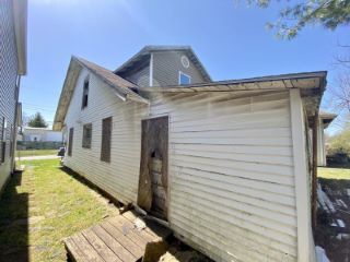Foreclosed Home - 231 W BROADWAY ST, 40391