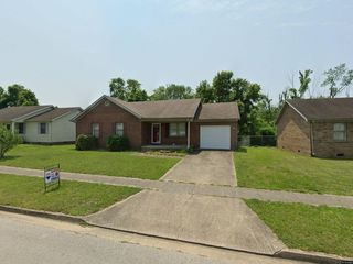 Foreclosed Home - 329 BURCHWOOD DR, 40403