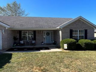 Foreclosed Home - 111 FOX CHASE, 40422