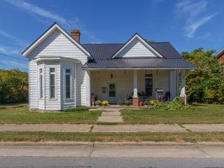 Foreclosed Home - 216 STANFORD ST, 40444
