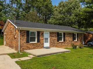 Foreclosed Home - 623 COTTONWOOD DR, 40475
