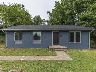 Foreclosed Home - 619 COTTONWOOD DR, 40475