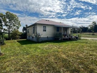 Foreclosed Home - 3105 KY HIGHWAY 1770, 40484