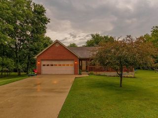 Foreclosed Home - 128 WOODED WAY, 40601