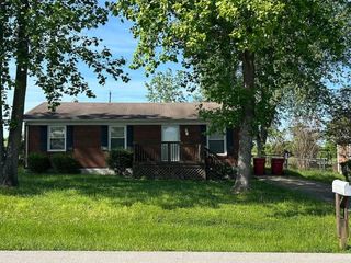 Foreclosed Home - 111 CEDARWOOD DR, 40601