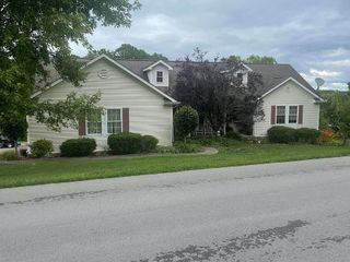 Foreclosed Home - List 100783005