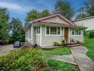 Foreclosed Home - 201 PADGETT ST, 40701