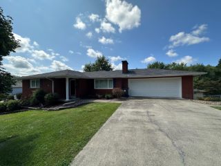Foreclosed Home - 1414 SHERWOOD DR, 40701