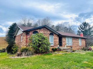 Foreclosed Home - 127 DEMPSEY LN, 40741