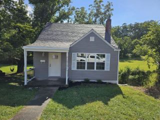 Foreclosed Home - 219 N MILL ST, 40741