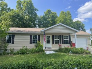 Foreclosed Home - 120 PAY LAKE RD, 40744