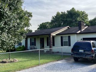 Foreclosed Home - 8265 BARBOURVILLE RD, 40744
