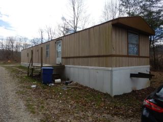 Foreclosed Home - 46 ROCKHOLDS BAPTIST CHURCH RD, 40759