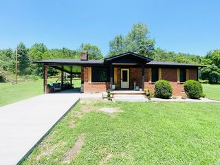 Foreclosed Home - 1464 EATON FORK RD, 40771