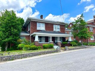 Foreclosed Home - 101 W MOUND ST, 40831