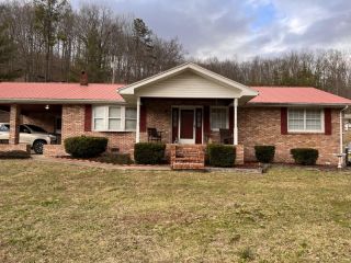Foreclosed Home - 100 R C SMITH LN, 40906