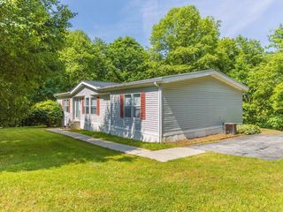 Foreclosed Home - 67 ORPHIA LEWIS RD, 40953