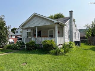Foreclosed Home - List 100889000