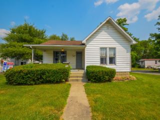 Foreclosed Home - 1207 W SHELBY ST, 41040