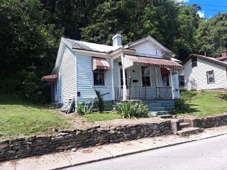 Foreclosed Home - 134 E 6TH ST, 41056