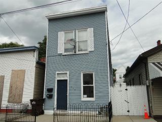 Foreclosed Home - 819 Dayton Ave, 41071