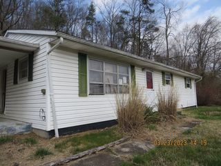 Foreclosed Home - 1517 S STATE HIGHWAY 7, 41143