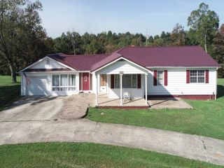 Foreclosed Home - 1933 BLUEBERRY RDG, 41164