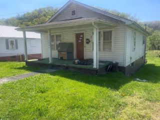 Foreclosed Home - 1374 MAIN ST, 41224