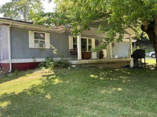 Foreclosed Home - 190 WILL LINDON BRANCH RD, 41301