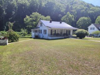 Foreclosed Home - 389 BEATTYVILLE RD, 41339