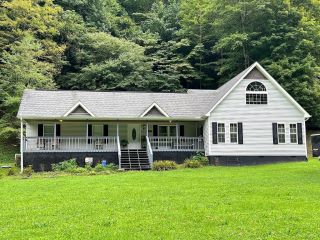 Foreclosed Home - 135 RIGHT FORK RED CREEK RD, 41501