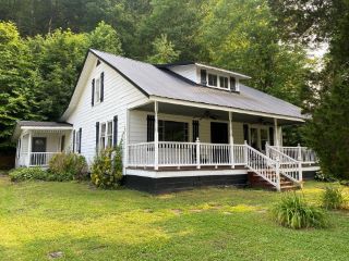 Foreclosed Home - 70 KING RD, 41512