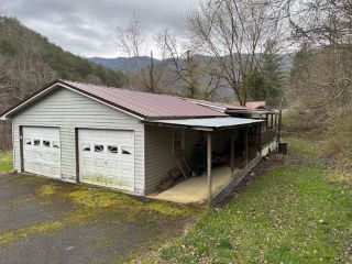 Foreclosed Home - 11357 ASHCAMP RD, 41522