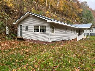 Foreclosed Home - 22251 STATE HIGHWAY 194 E, 41524