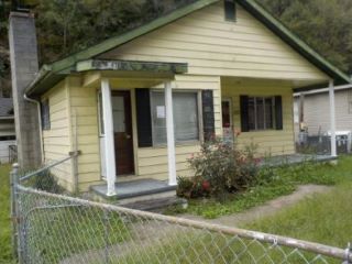 Foreclosed Home - 2371 POND CREEK RD, 41543