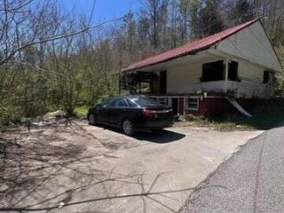 Foreclosed Home - 85 WARM HOLW, 41544