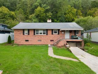 Foreclosed Home - 650 SCOTT LN, 41653