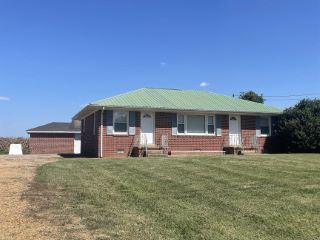 Foreclosed Home - 418 STATE ROUTE 94 E, 42041