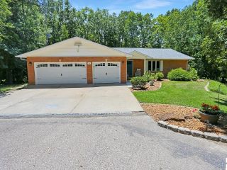 Foreclosed Home - 98 CASTLEWOOD LN, 42071