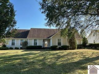 Foreclosed Home - 1609 TABARD DR, 42071