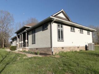 Foreclosed Home - 867 OLD TRAM RD, 42101