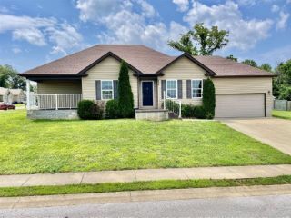 Foreclosed Home - 372 WHITE DOGWOOD DR, 42101