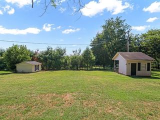 Foreclosed Home - 1475 PLUM SPRINGS RD, 42101