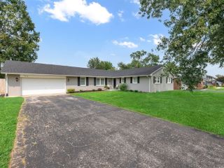 Foreclosed Home - 1412 WILLOW WAY, 42103